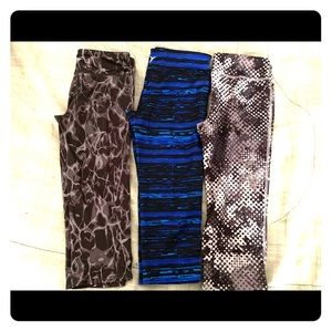 Girls active Capri pants.